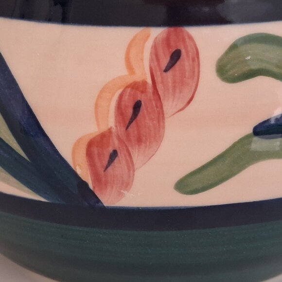 Gail Pittman Juniper 7" Bean Pot/Small Covered Casserole with Lid Signed 1988 - Picture 12 of 12